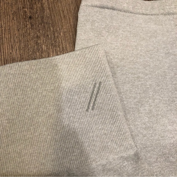 TALA Grey Leggings - Picture 2 of 5